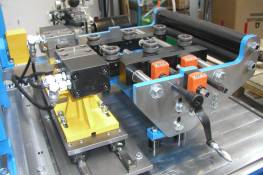 hydraulische Rändeleinrichtung